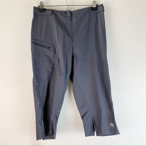 Nike ACG Gray Pockets Adjustable Waist Outdoor Women's Cropped Pants M (8-10)